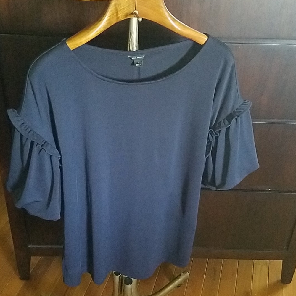 Navy top